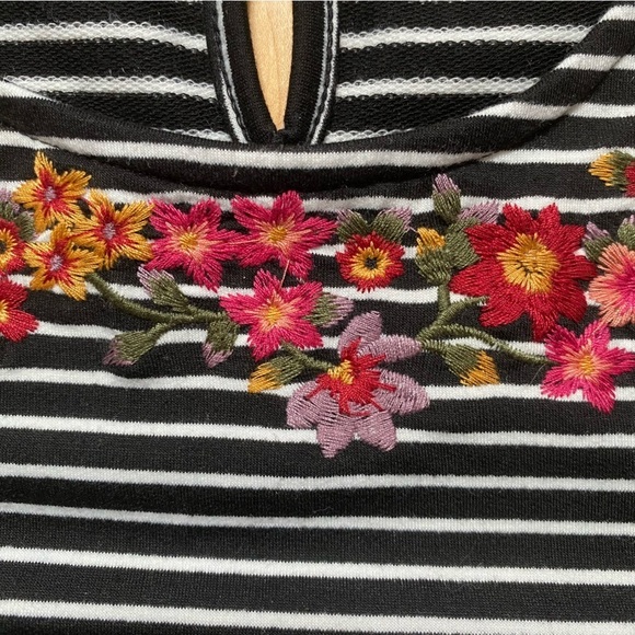 Savannah Jane Striped with Floral Embroidered Tank Top - Picture 5 of 9